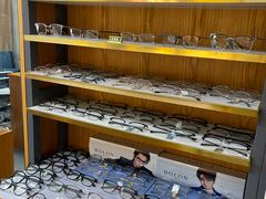 -优医视平价眼镜蔡司依视路折扣工厂店(十里堡店)