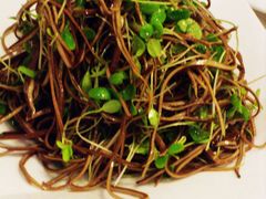 香椿苗豆腐丝-金百万烤鸭店(马甸店)