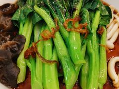 手捏菜炒蘑菇-新白鹿餐厅(爱琴海购物中心店)