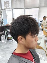 -藤野造型烫染·漂发