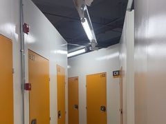 -安东易迷你仓自助寄存仓库(淞虹路店)