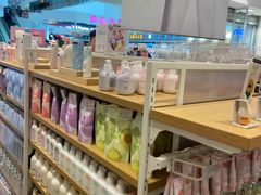 -名创优品(山东青岛市新业广场店)
