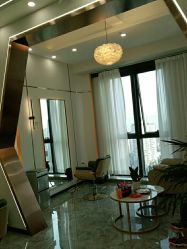 -V8潮牌·接发烫染连锁