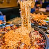 🆘在绝美的星空下，🌃吃经典麻辣烤鱼就问你燃不燃