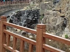 -梅岭月亮湾山体公园