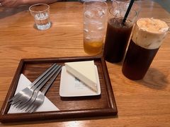 -白胡子咖啡(丽都园店)