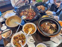-富正毅三下锅·湘西韵味(天门山索道店)
