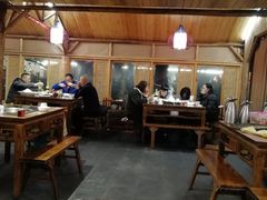 大堂-好汉锅园林秘制老火锅 柴火霸王鸡(金沙店)