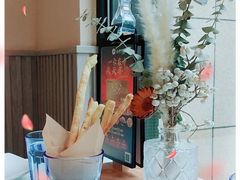 -必胜客(WOW中心城店)