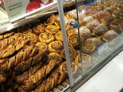 -巴黎贝甜(大宁国际商业广场店)