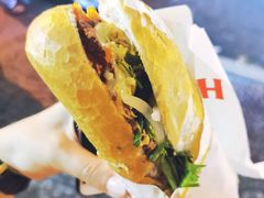 -Bánh Mì Huynh Hoa