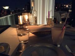 -Le Bua Cafe