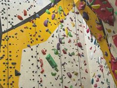 -问山MountQuest攀岩馆