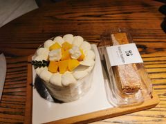 斑斓椰香芒果蛋糕-YUMI芽米·法式烘焙·咖啡(文化宫店)