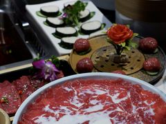 奶浴鲜牛肉-味舵主重庆火锅(邓尉路店)