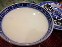 -赵记传承特色牛奶甜品(泉城广场店)