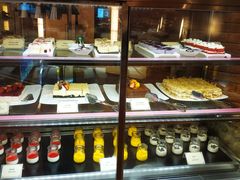 面包甜点陈列柜-马哥孛罗咖啡厅·Cafe Marco (厦门马哥孛罗东方大酒店)