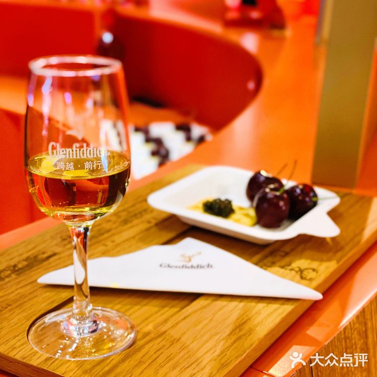 魔都惊现网红福🦌，探秘格兰菲迪“福鹿之家”沉浸式快闪店