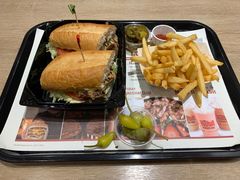 -The Habit Burger Grill 哈比特汉堡(爱琴海店)