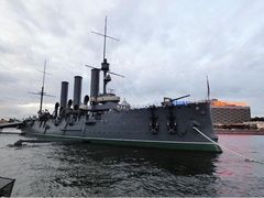 -阿芙乐尔号巡洋舰