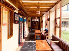 靠窗位-思金拉措庄园藏餐(太阳岛店)