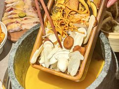 -野·大山里土鸡火锅(万科里店)