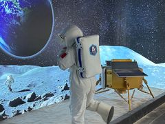 -遨游太空航天艺术馆(南京站)