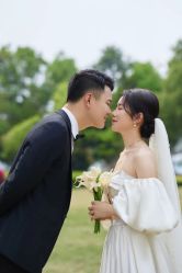 -黑马婚纱摄影