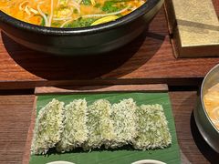 -银米·云南传统过桥米线(双廊黑金冠店)