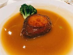 古法鲍汁扣鲜鲍鱼皇-皇朝会.经典传统粤菜(外滩店)