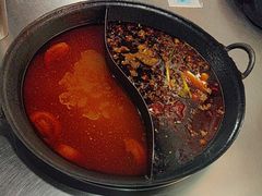 -鹿鸣山草本茶香火锅(园西路店)