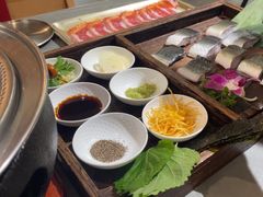 -围炉肉舍丹东海鲜烤肉·烤活鳗(步行街店)