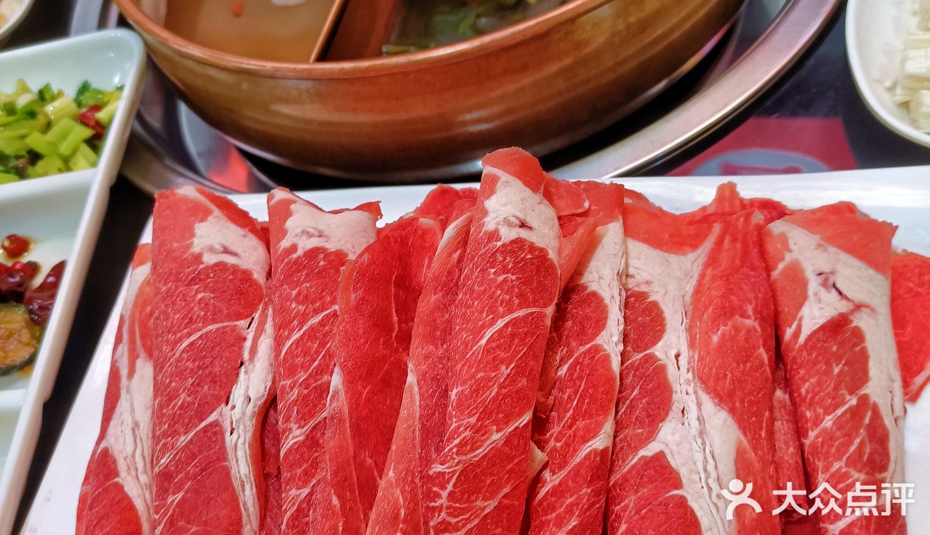 天冷了，就该来一场热腾腾的铜锅涮肉
