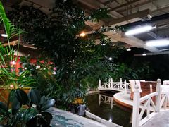 -红栌温泉山庄生态美食餐厅