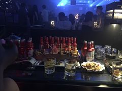-欧米亚派对酒吧(绵阳店)
