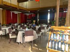 大堂-敦煌山庄摘星阁