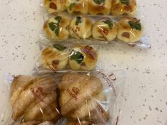 -顶东面包花园·生日蛋糕(世博店)