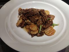 -闫府私房菜·老字号(恒隆店)