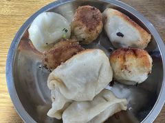 -黄阿姨锅贴大王(万航渡路店)