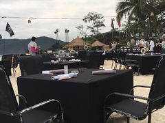 -亚龙湾喜来登·美景台大堂吧