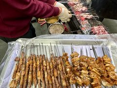 -三个大叔烤羊肉串·炭炉砂锅菜(西三旗店)