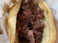 -闫家驴肉老店(华电一校店)