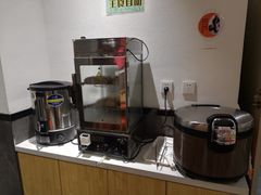 自助取餐区-极有家小鱼小鸡石锅煲(佳兆业店)