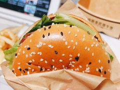 -麦当劳(展览路店)