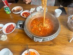-喇喇排骨火锅·传统韩式脊骨汤(望京西园总店)