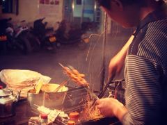 羊肉串-老钟家烤羊排·敦伊阁清真餐厅胡羊焖饼