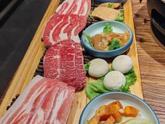 -明洞阿姨·韩式酱蟹烤肉·创意料理(三元桥店)