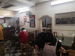 大堂-四平包子铺