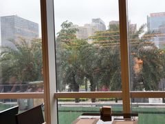 -大中华希尔顿酒店-念自助餐·嗨啤·小龙虾