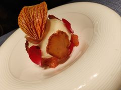 -弦月窗LUNETTE BY AMANDA(复兴路店)